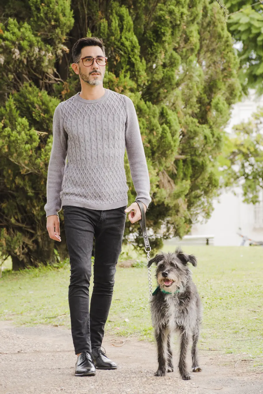 portrait-stylish-man-with-his-dog (2)