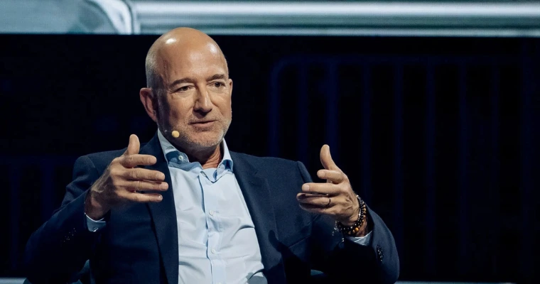 Jeff Bezos Says AI Will Reshape Labour Markets Optimistically